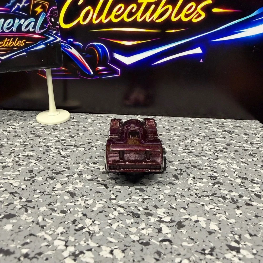 Hot Wheels World Race Infiltration Anthracite Burgundy Metallic Die-cast  2003